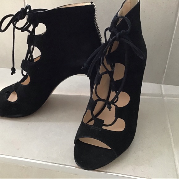 Nine West / NWT ´Unforgettable’ Lace-Up Sandal Size 7.5 - Picture 3 of 5